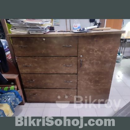 Otobi wardrobe